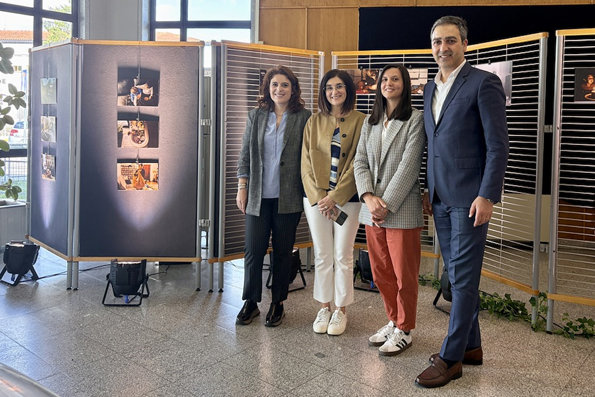 Biblioteca Municipal de Mangualde acolhe exposição sobre “Essência do Quotidiano”